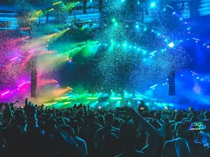 group of people in front of stage jigsaw puzzle