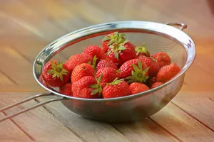 strawberries jigsaw puzzle